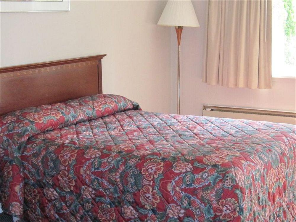 Budget Motor Inn- Mahopac Extérieur photo