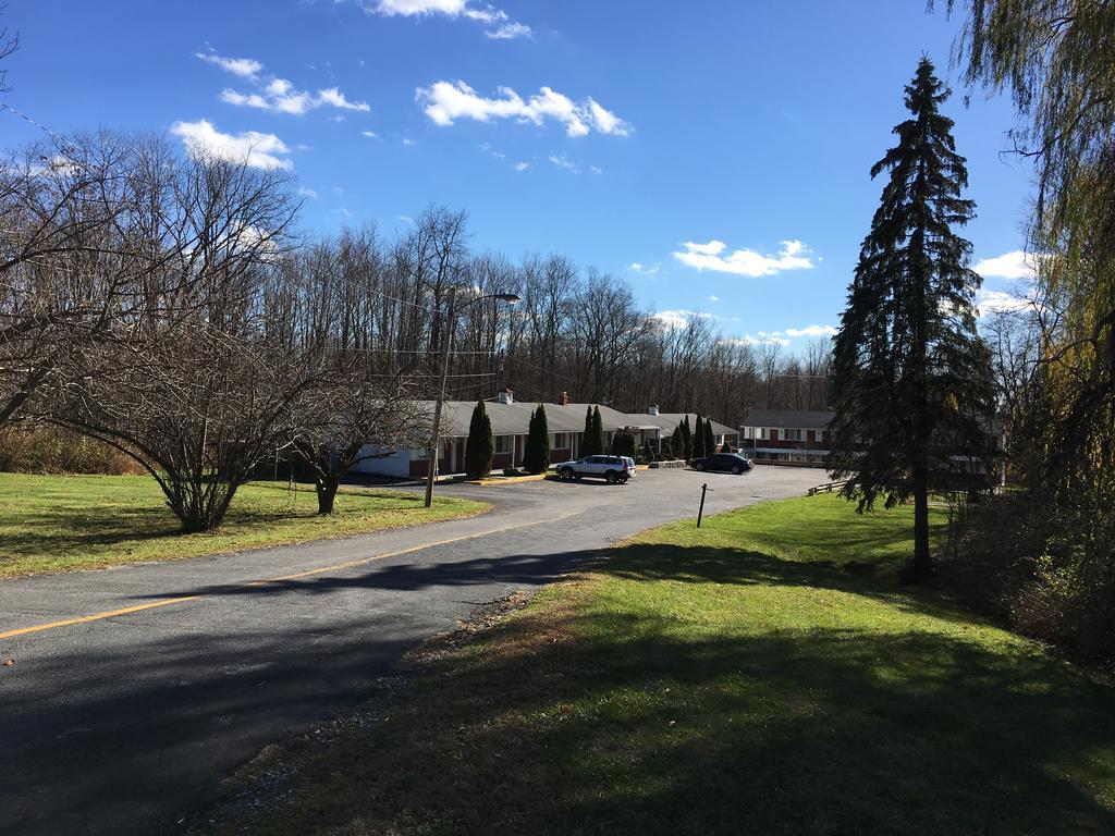 Budget Motor Inn- Mahopac Extérieur photo